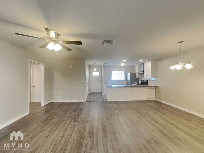 Photo - 8610 Sagewood Dr