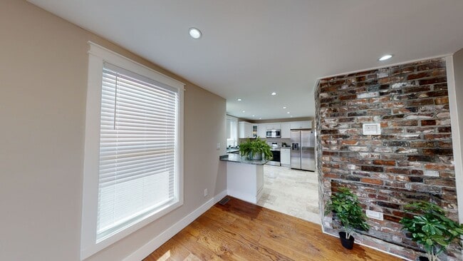 Photo - 6BR/4BA Cottage in Fort Sanders | Walk to ...