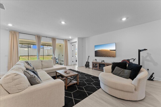 Photo - 4853 Cragmere Lp