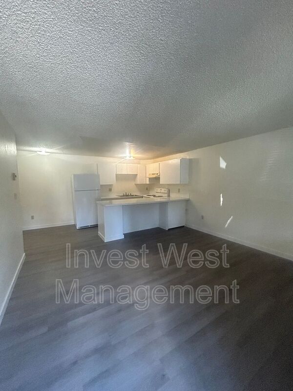 Photo - 9100 NE 15th Ave