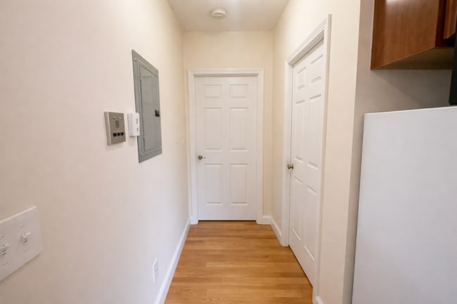 Building Photo - 281 Brookline St Unit 1F