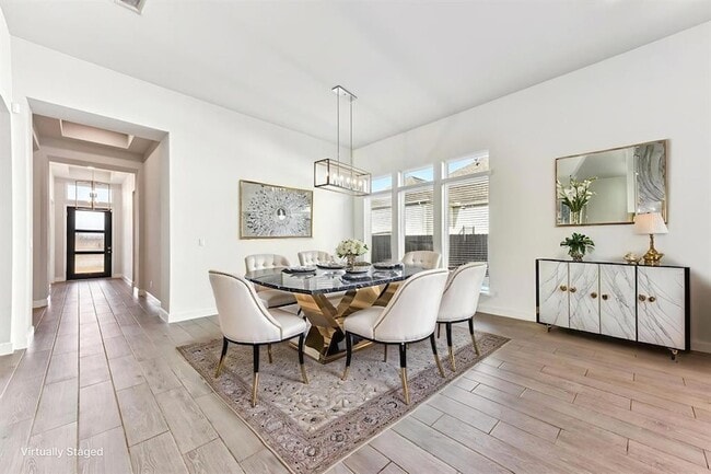 Photo - 163 Kellogg Ln