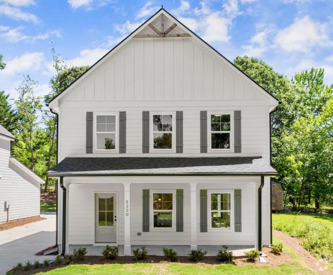 Building Photo - 5220 Chattahoochee St Rental