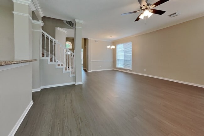 Photo - 8815 Lawncliff Ln