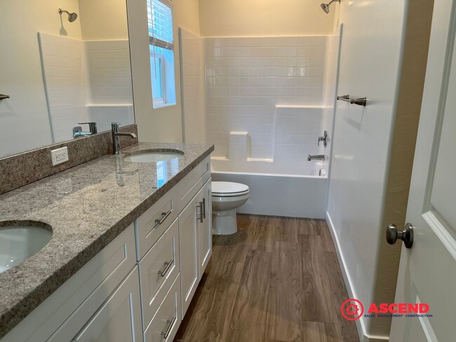 Photo - 8409 Frankie Lou St Unidad 8409 Frankie Lou Street -B