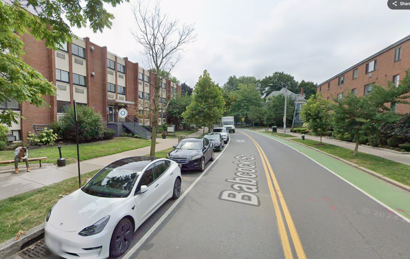 Photo - 230 Babcock St