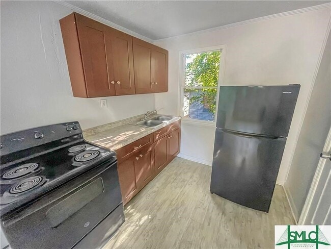 Photo - 1417 Golden St