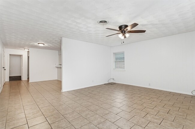 Photo - 11038 Wyatt St