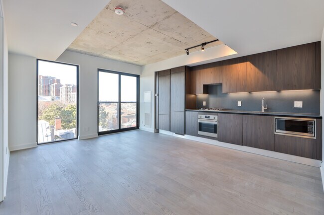 Photo - 2720 Dundas St W Unit 509