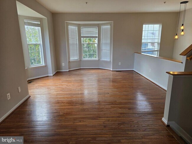 Photo - 4146 Cutty Sark Rd