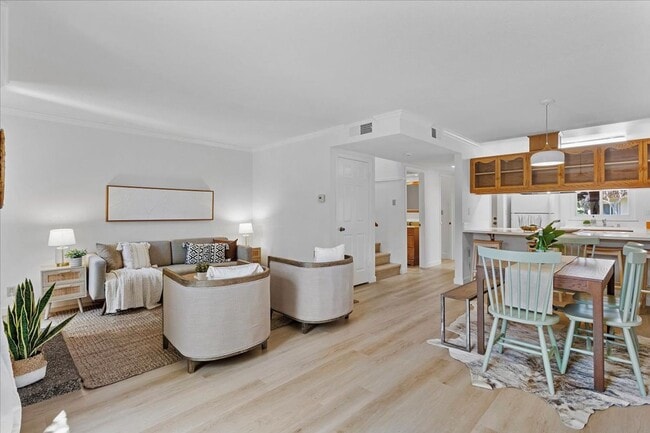 Building Photo - 1105 Fontana Dr Rental