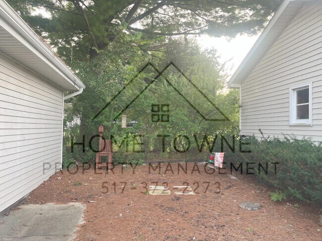 Photo - 5935 Twin Oaks Dr