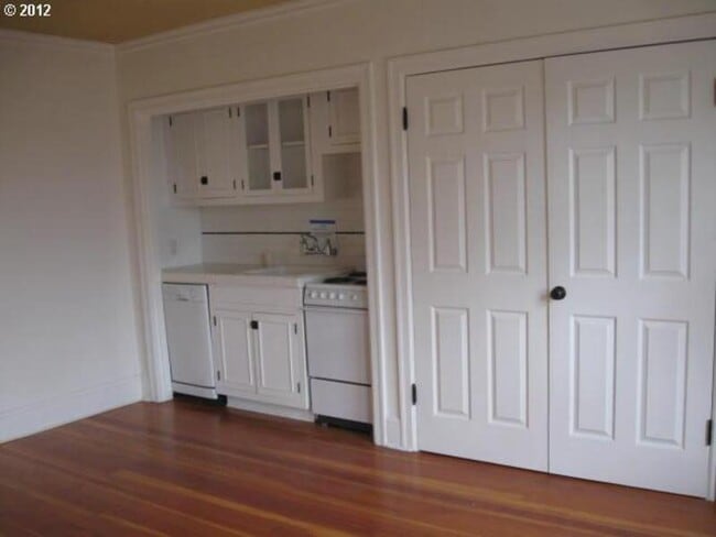 Photo - 20 NW 16th Ave