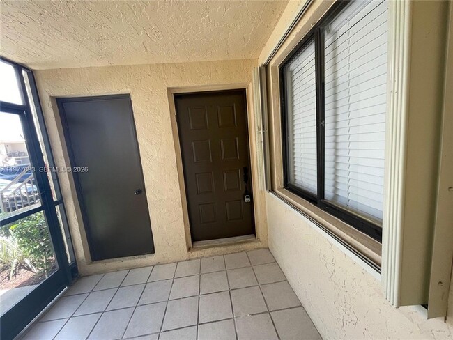 Photo - 16481 Blatt Blvd Unit 102