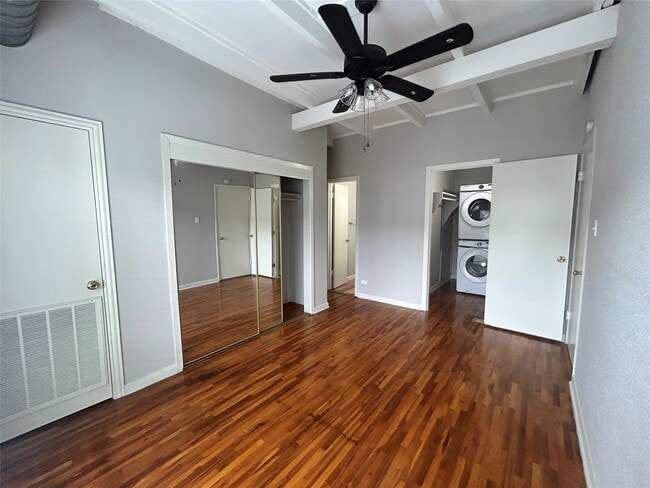 Photo - 219 Marshall St Unidad 215