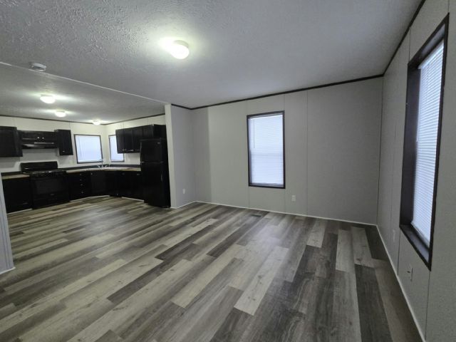 Photo - 437 Warbler Ln