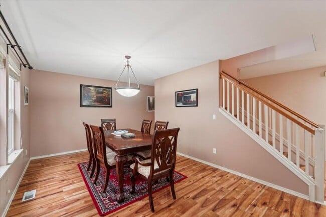 Photo - 4 bedroom in Redmond WA 98053 Unit 10185 224th Ave NE