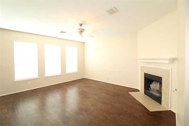 Photo - 209 Clydesdale St