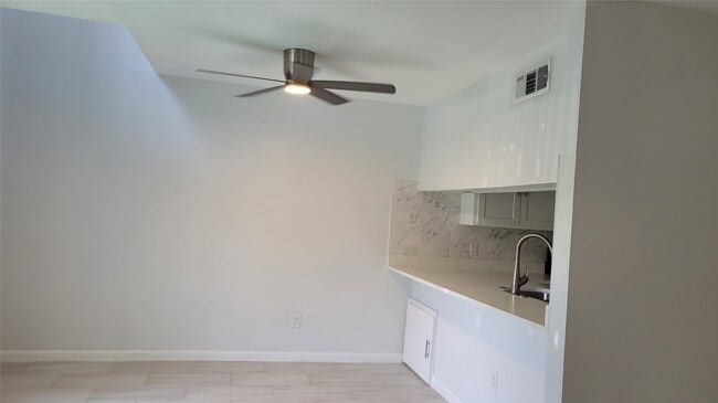 Photo - 2800 Jeanetta St