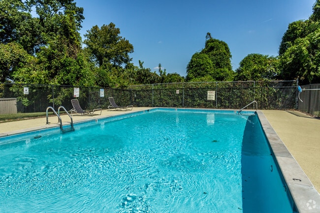 Pool - Whispering Oaks