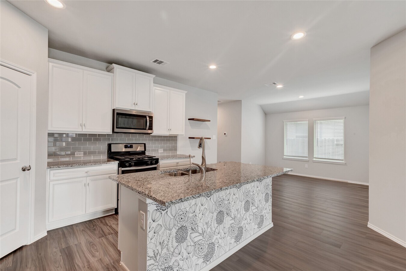 Photo - 16891 Pink Wintergreen Dr