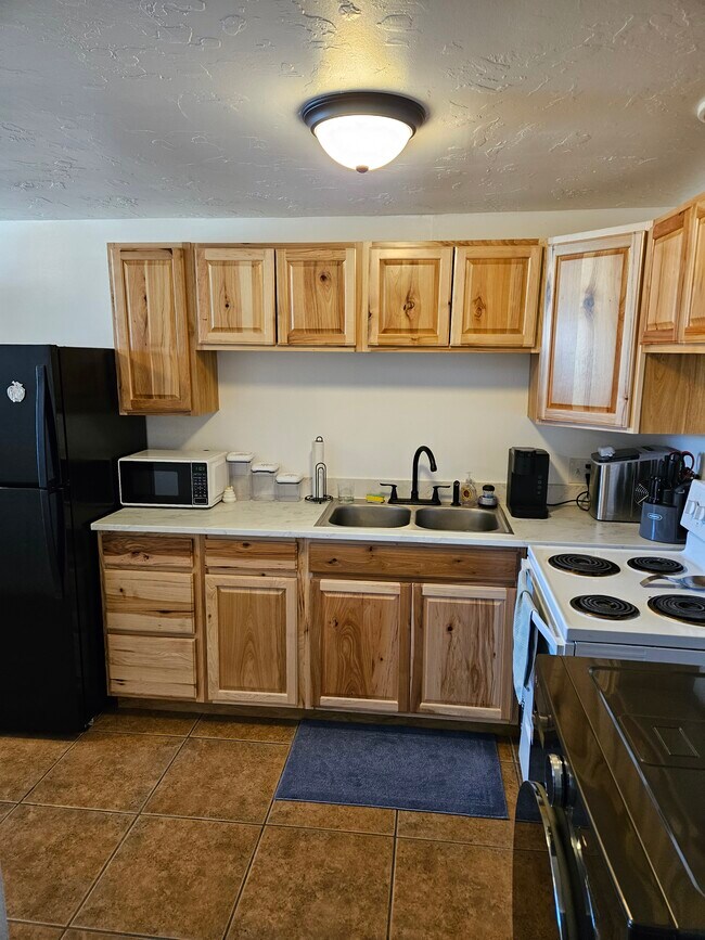 Photo - 153 W 250 N Unit 4