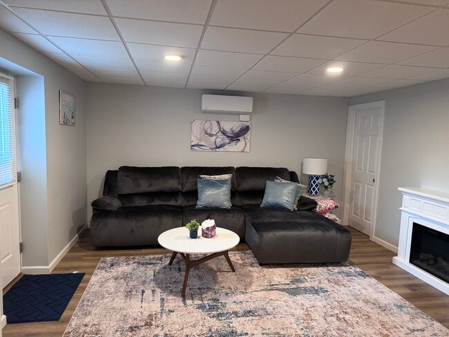 Photo - 27 Old Orchard Rd Apartment Unit 27A