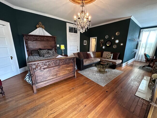 Photo - 421 Howard St