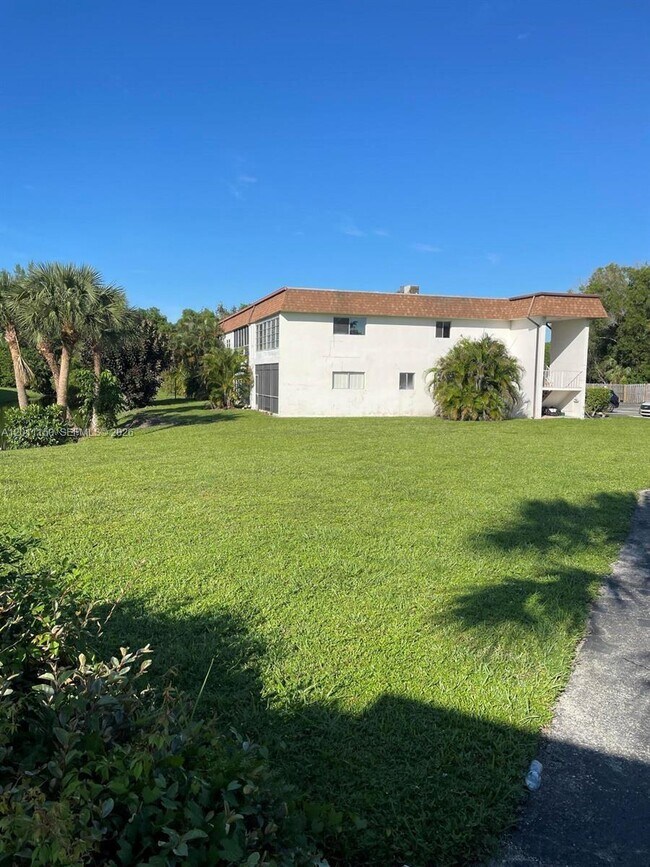 Photo - 2878 Donnelly Dr Unit 205