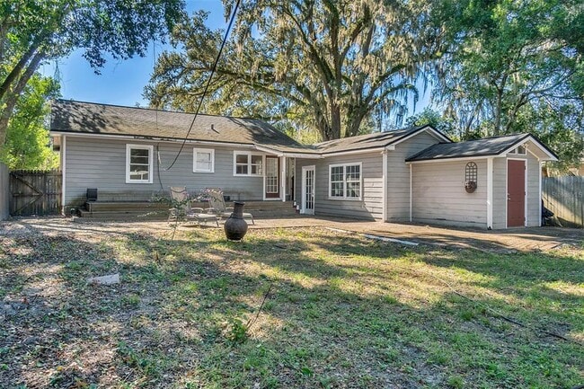 Photo - 1505 E Ridgewood St House
