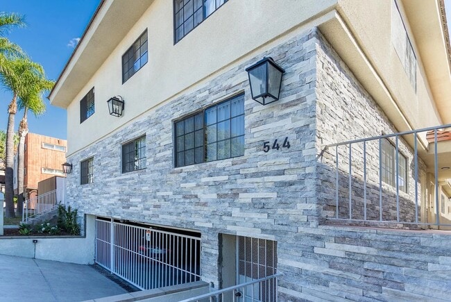 Photo - 544 E Tujunga Ave Unit 204