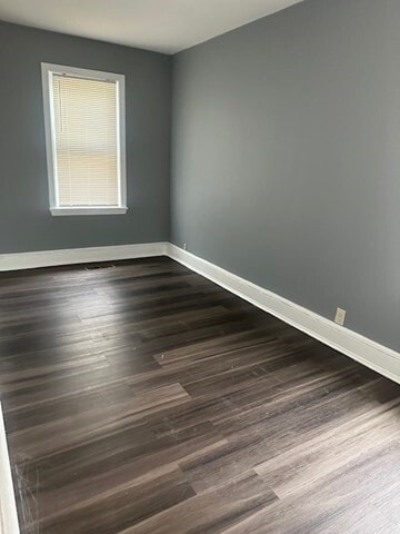 Photo - 581 Lakeview Ave