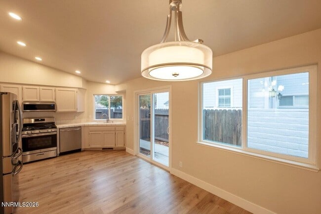 Photo - 7562 Wheeldale Cir