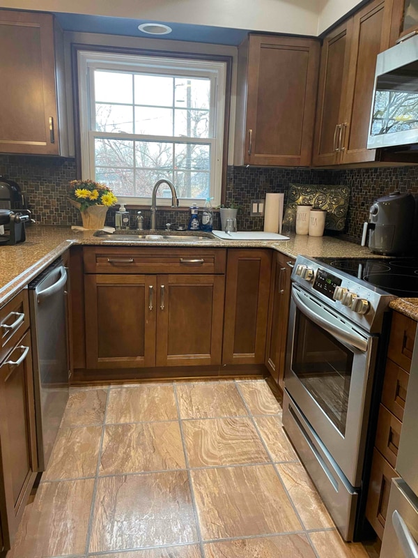 Photo - 4544 Mason St