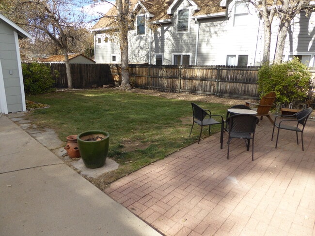 Photo - 327 S Sherwood St Unit 327