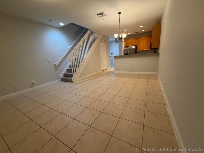 4673 SW 75th Way