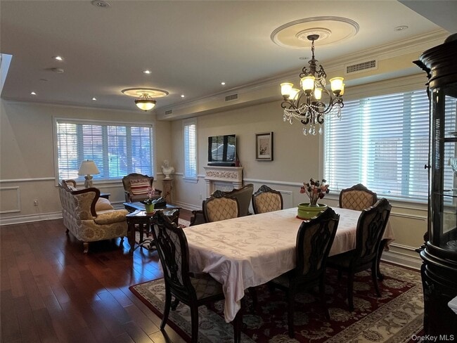 Photo - 69-68 229th St