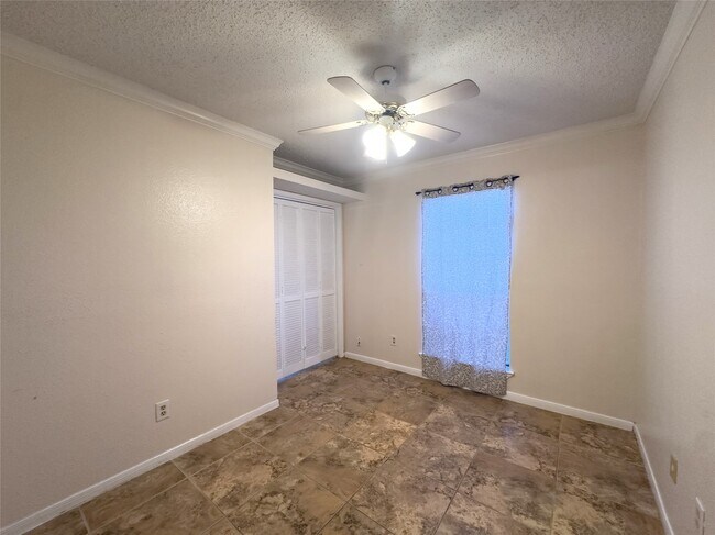 Photo - 2121 Hepburn St Unit 1110