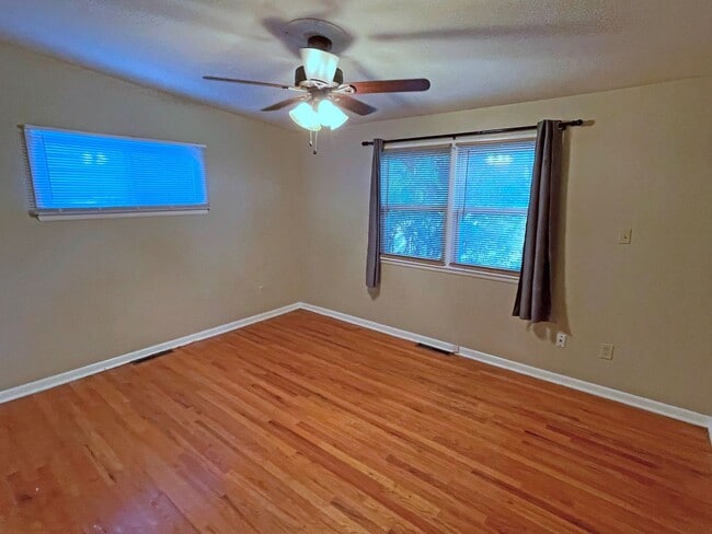 Photo - Charming 5 bedroom/2 bath close to UCCS