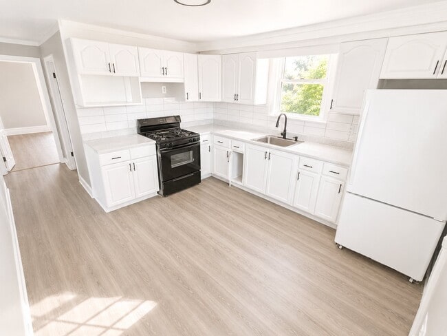 Photo - 49 Norwood St Unit 2