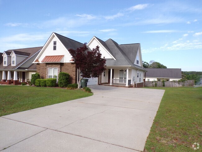 Building Photo - Southern Winds Drive Rental