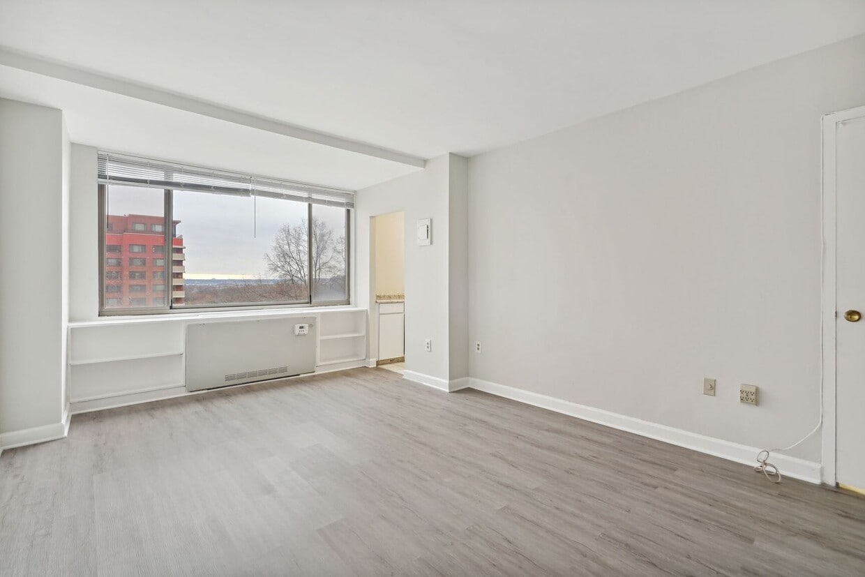Charming & Bright Studio at River Place West - Charming & Bright Studio at River Place West