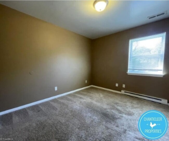 Photo - 1504 Autumn Dr Unit B