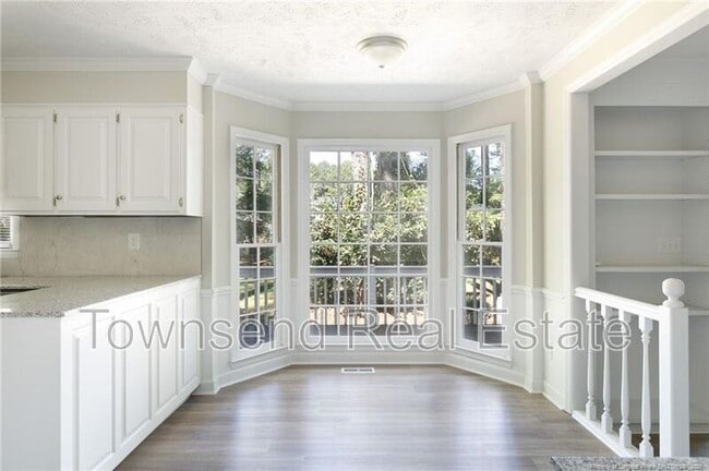 Photo - 1950 Merrimac Dr