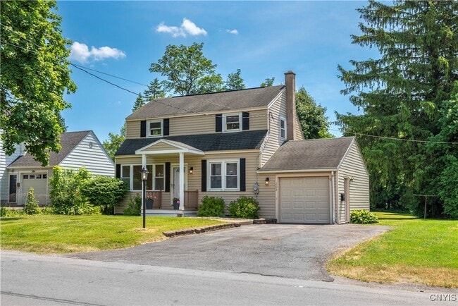 Building Photo - 202 Fairway Dr Rental