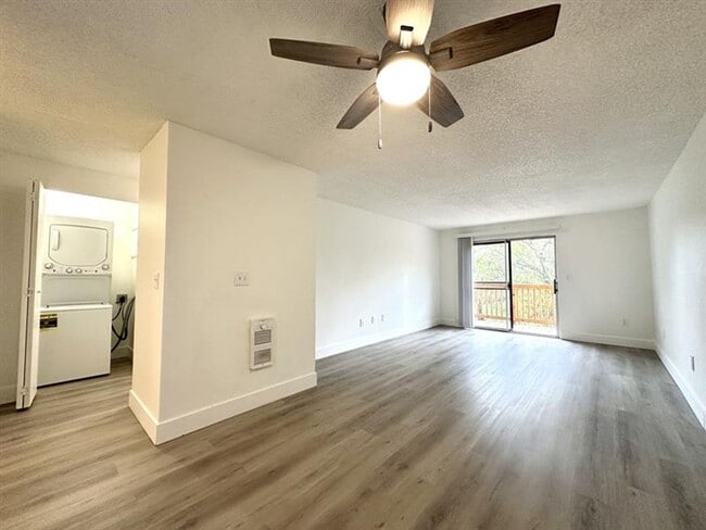 Photo - West on Murray Apartments