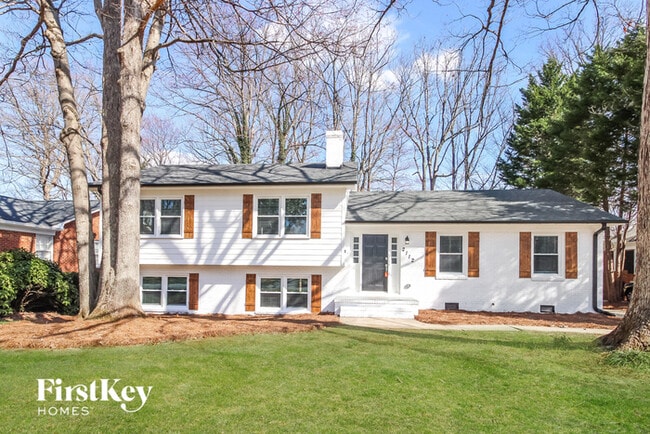 Photo - 2112 Pebble Dr House