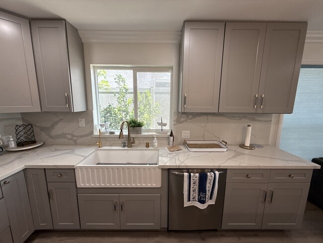 Photo - 1174 E Ocean Blvd