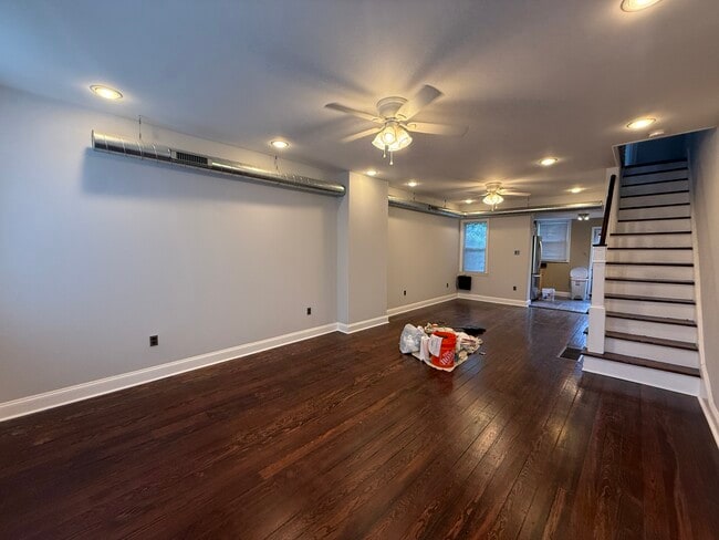 Photo - 425 McClellan St