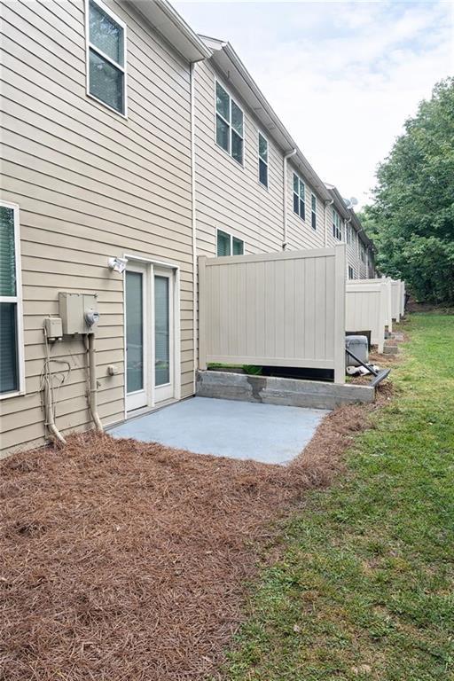 Photo - 1316 Taylor Way